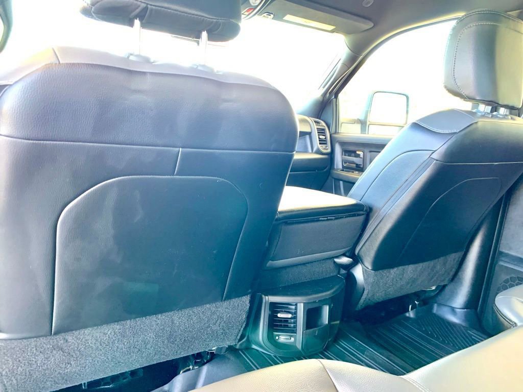 Used 2024 RAM 2500 Tradesman w/ Chrome Appearance Group image 17