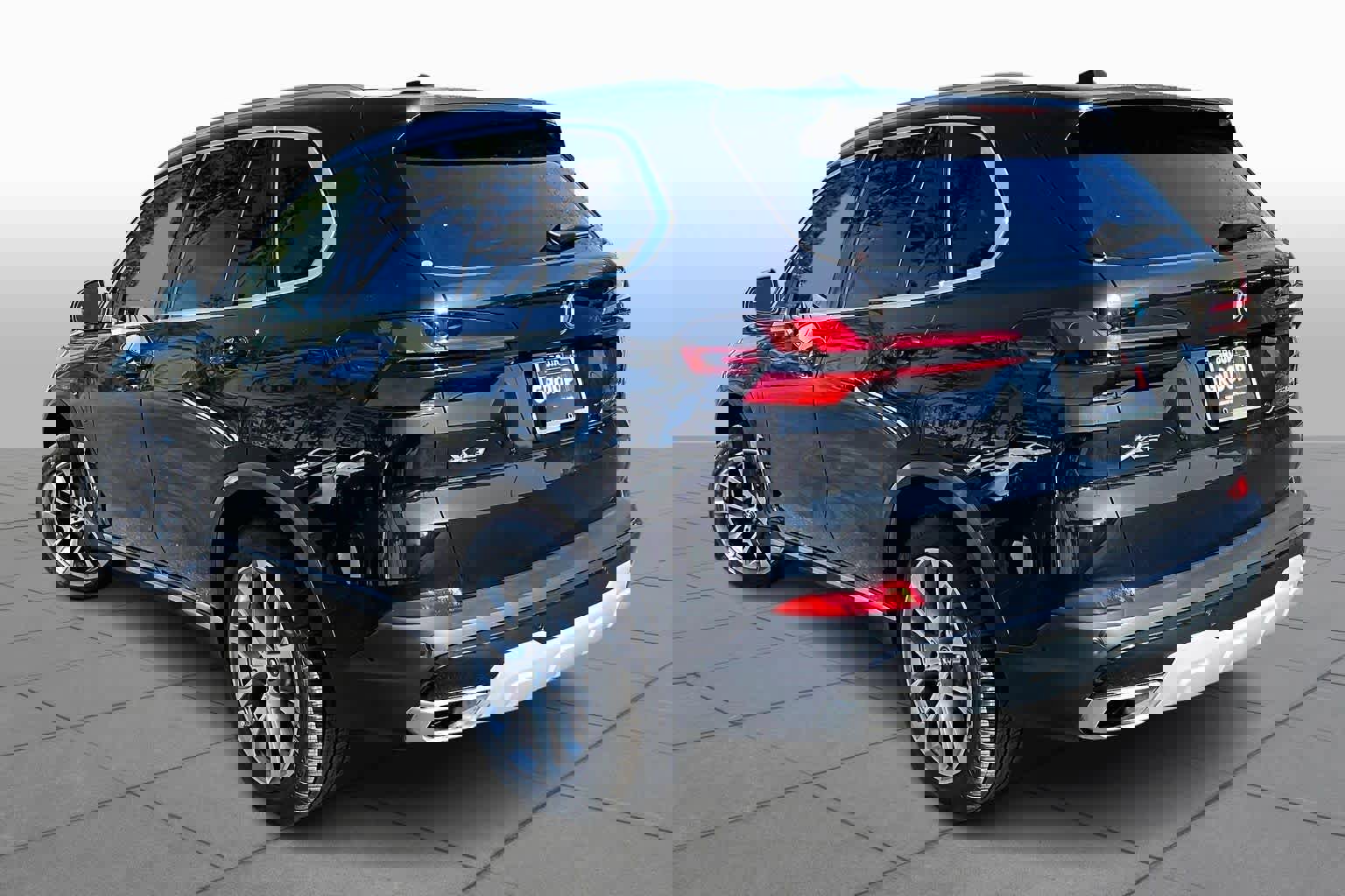 Certified 2024 BMW X5 xDrive50e w/ Executive Package image 12