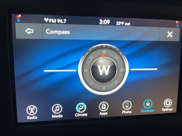 Used 2021 Chrysler Voyager Lxi FWD image 23