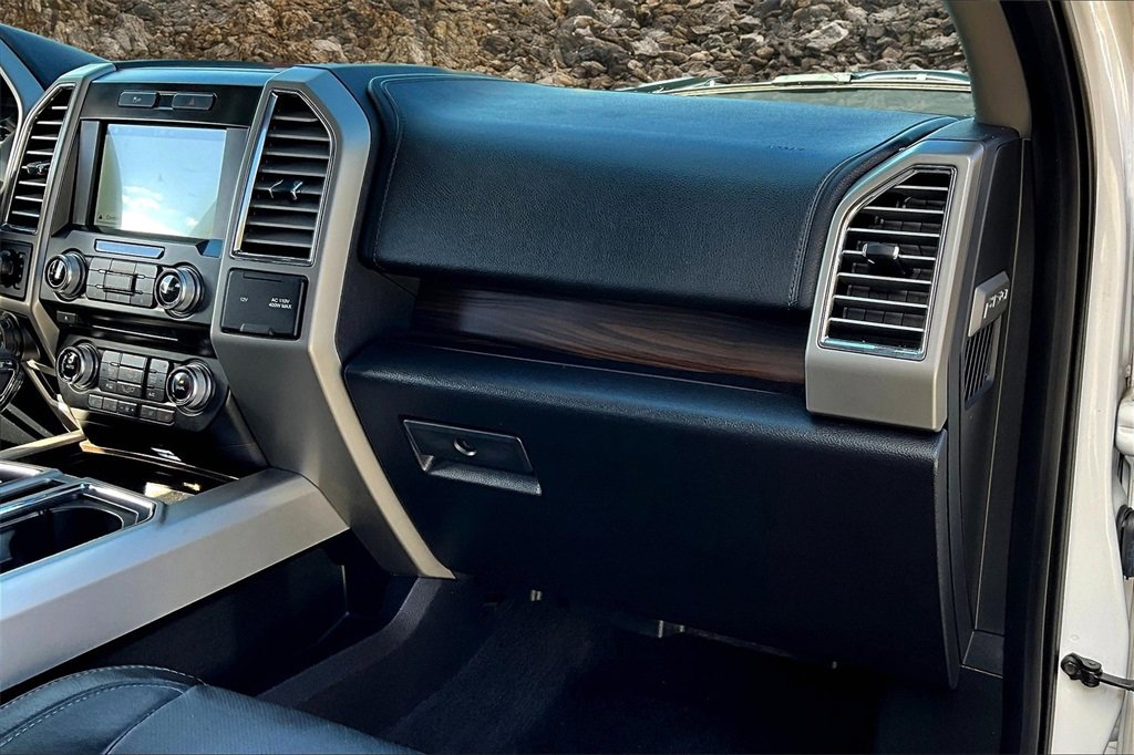 Used 2016 Ford F150 Lariat w/ Equipment Group 502A Luxury image 14