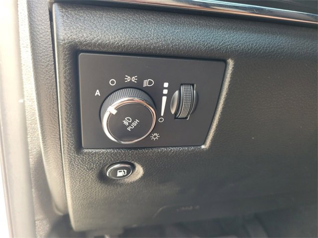 Used 2022 Jeep Grand Cherokee Limited image 24