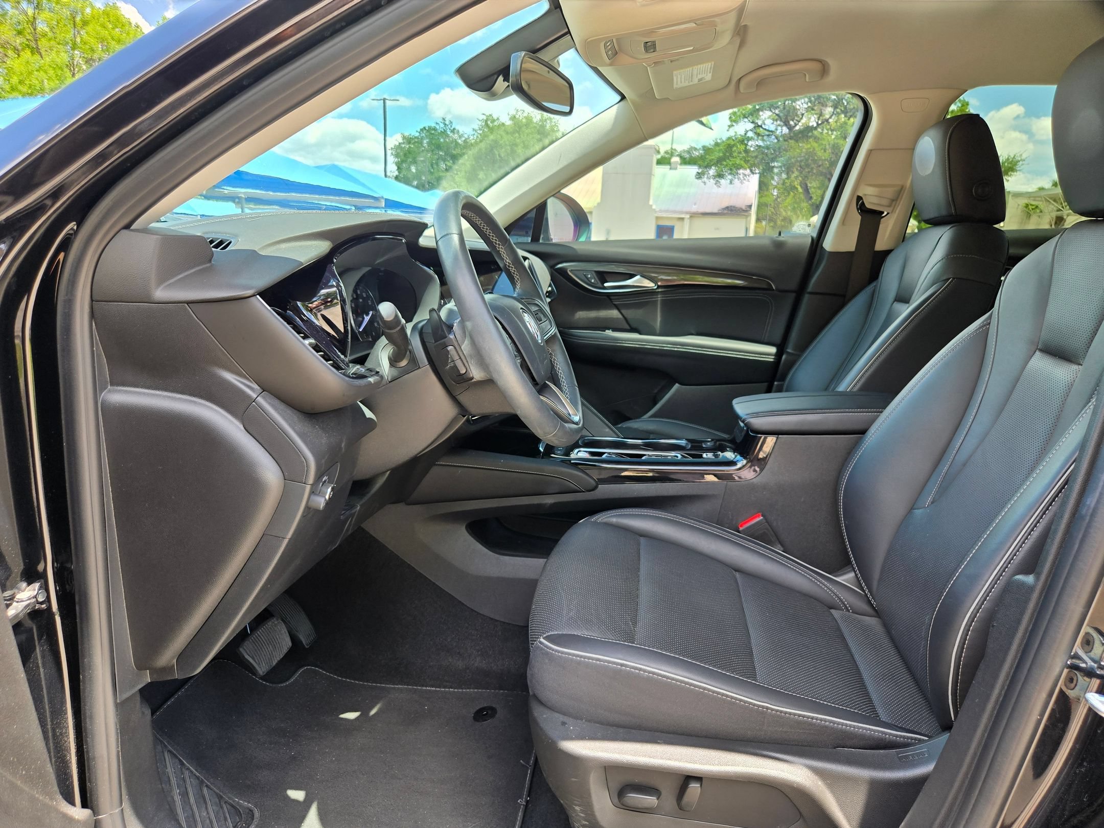 Used 2023 Buick Envision Essence AWD/4WD image 9