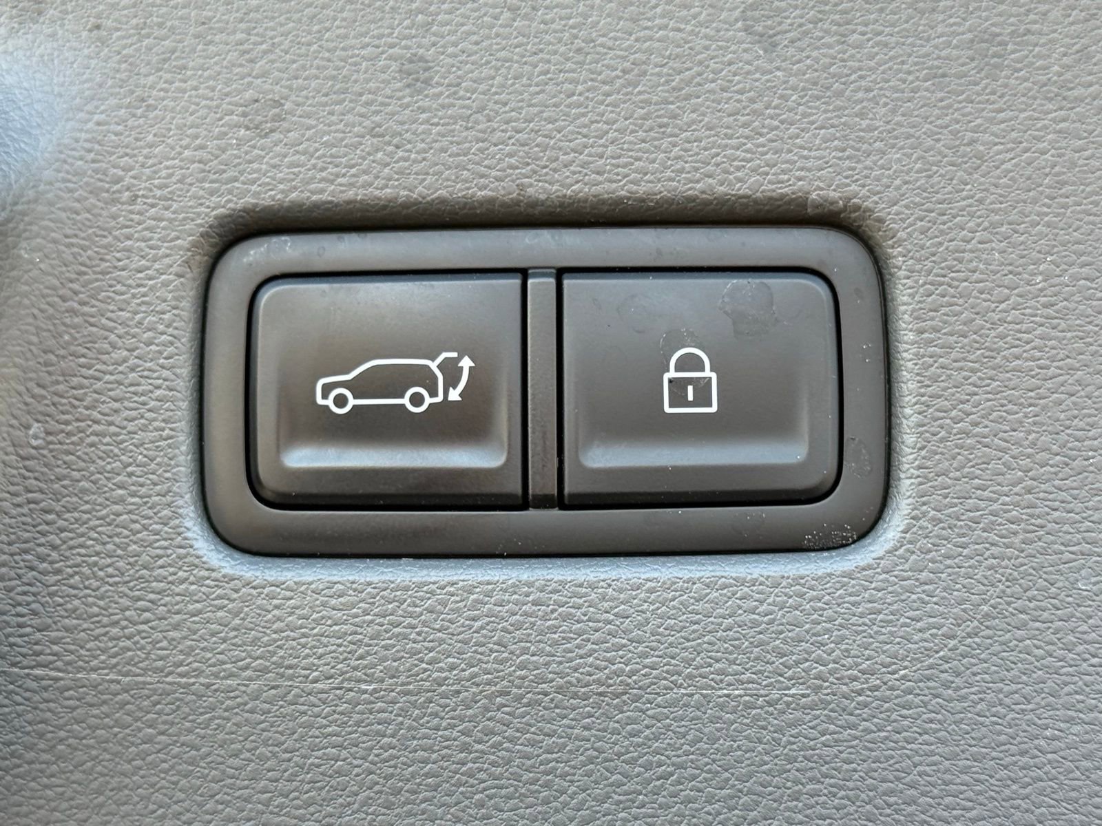 Used 2024 Hyundai Santa Fe Calligraphy image 47