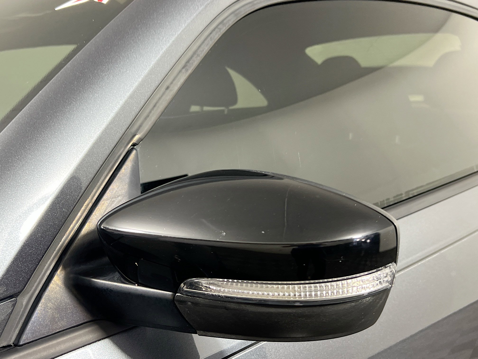 Used 2014 Volkswagen Beetle R-Line image 12