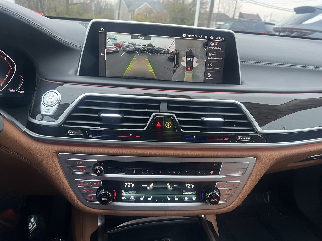 Used 2022 BMW 740i xDrive w/ Luxury Rear Seating Package image 17