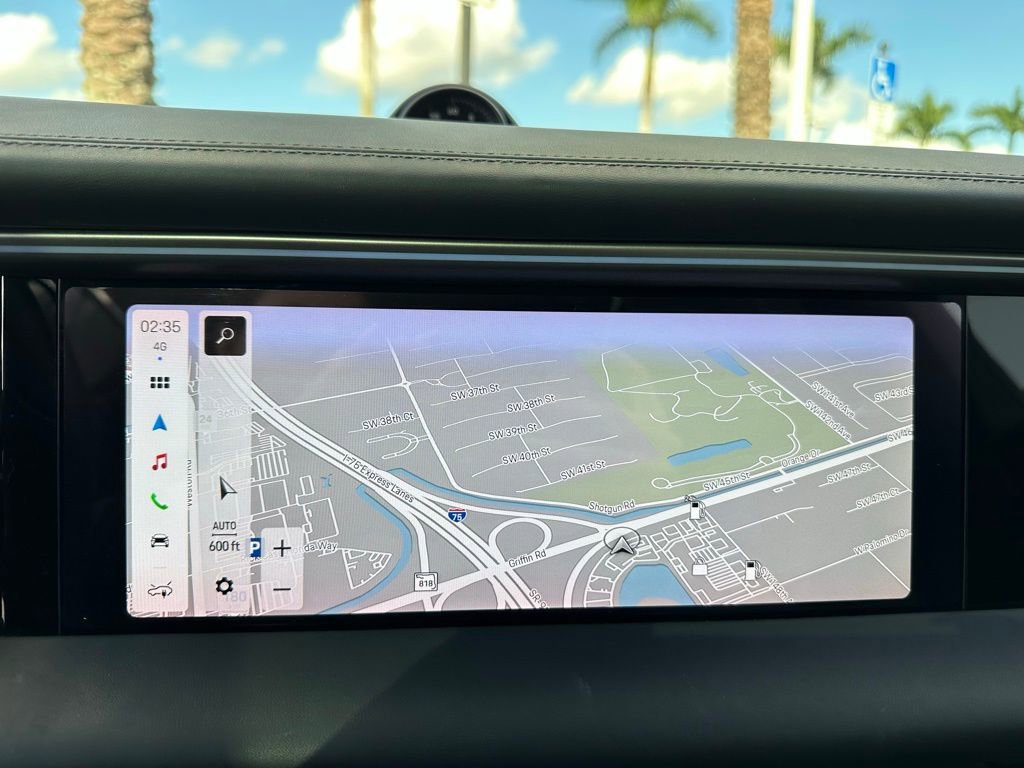 Used 2025 Porsche Macan 4 Electric image 29