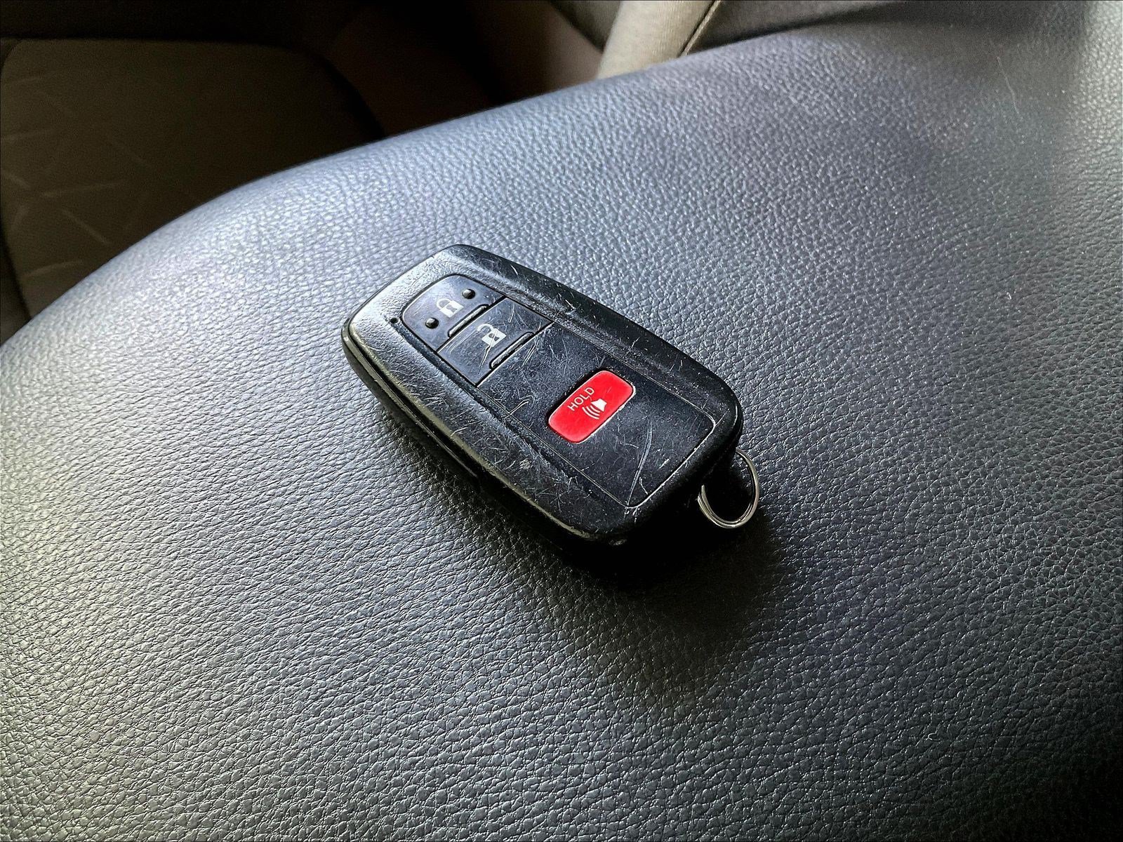 Used 2023 Toyota RAV4 XLE AWD/4WD image 33