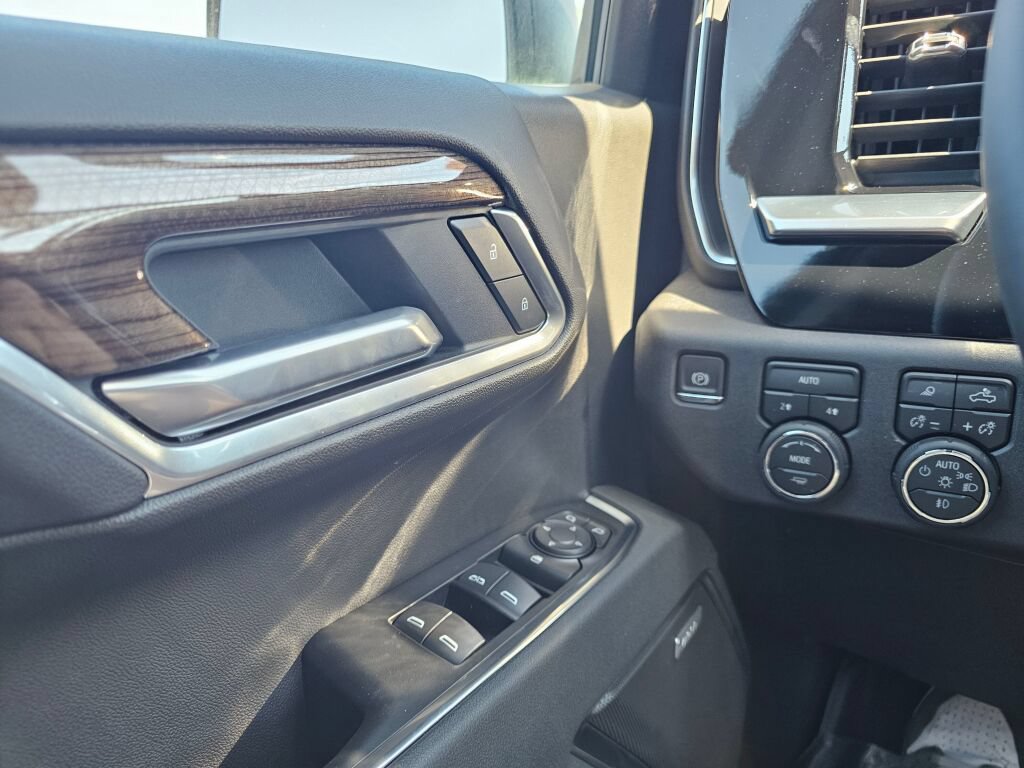 New 2026 Chevrolet Silverado 1500 RST w/ Safety Package AWD/4WD image 18