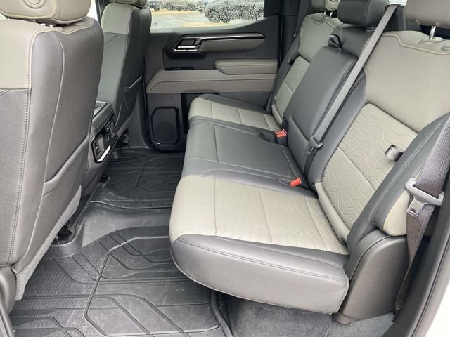 Used 2025 Chevrolet Silverado 1500 ZR2 w/ Technology Package AWD/4WD image 5