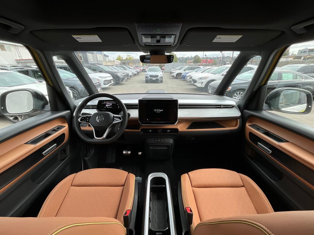 New 2025 Volkswagen ID. Buzz Pro S Plus image 17