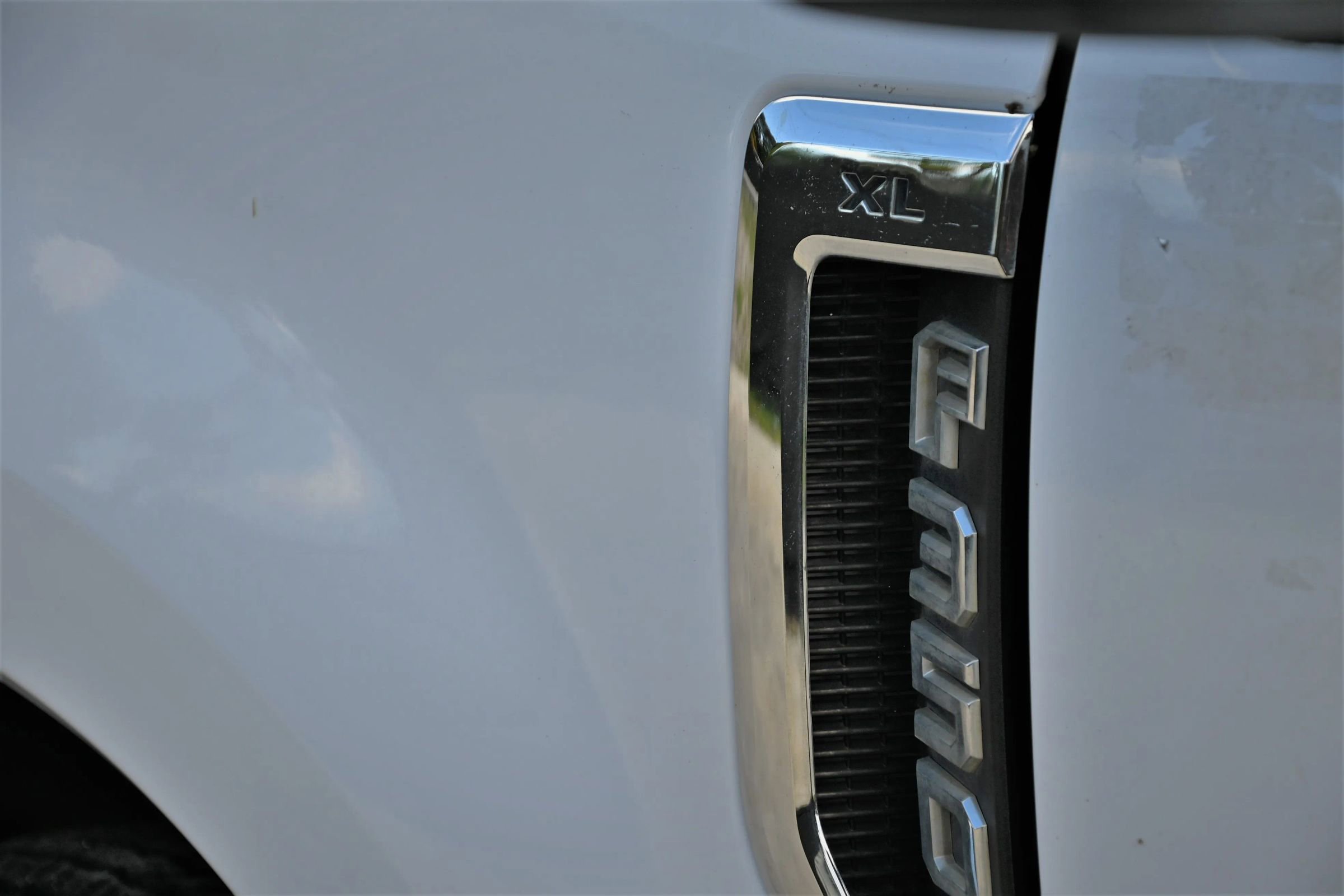 Used 2019 Ford F350 XL w/ Camper Package image 9