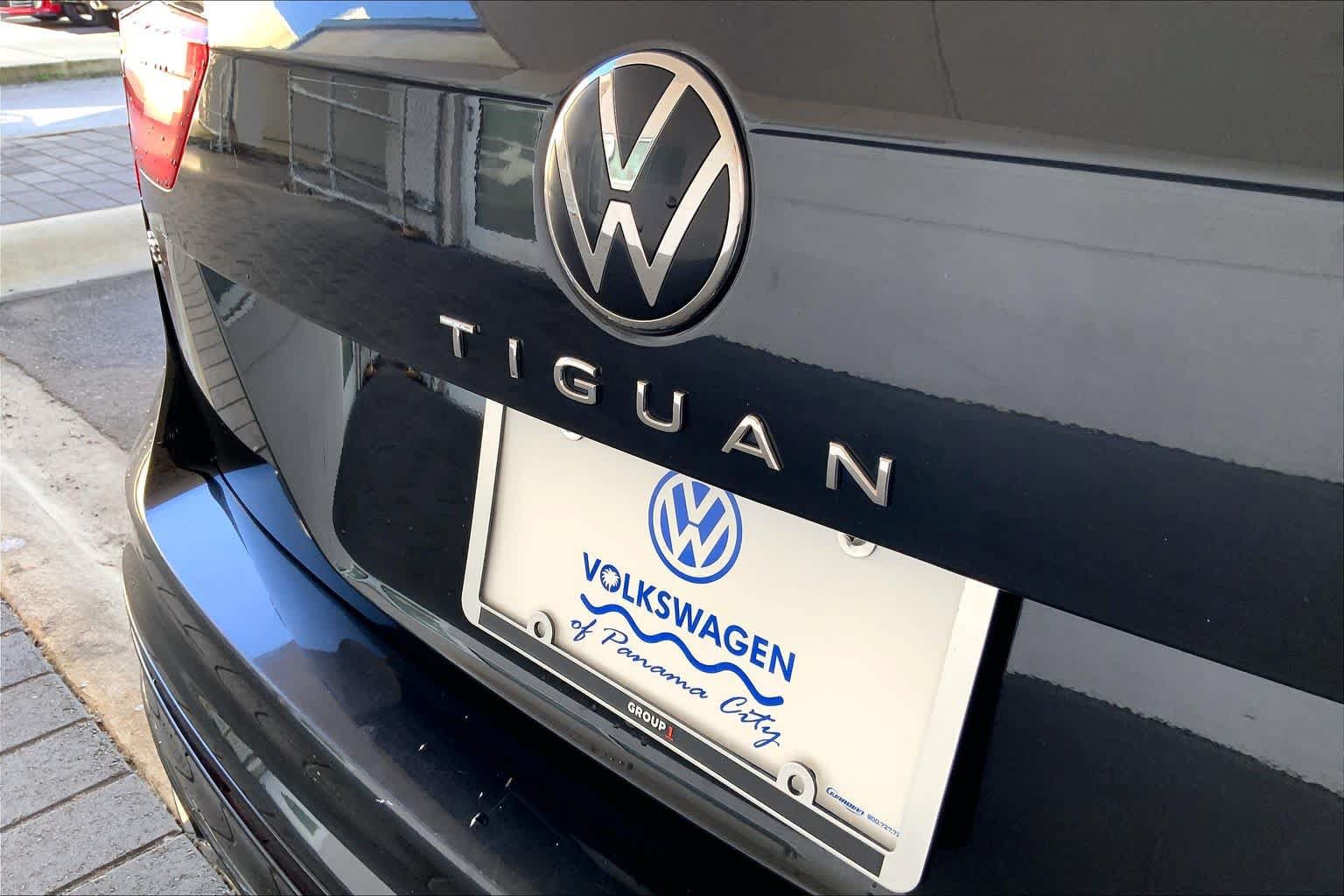 Used 2023 Volkswagen Tiguan SE R-Line FWD image 31