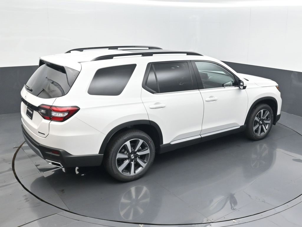 New 2025 Honda Pilot Touring image 21