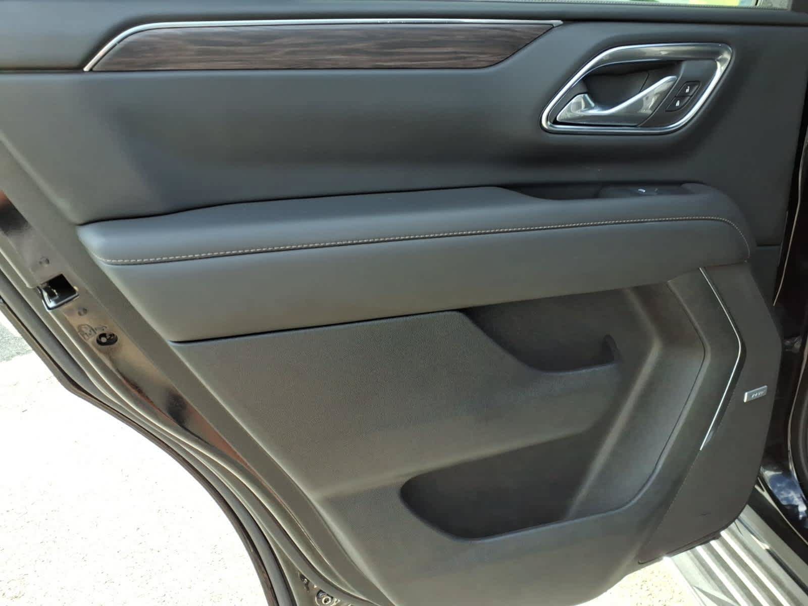 Used 2024 Chevrolet Tahoe LT AWD/4WD image 12