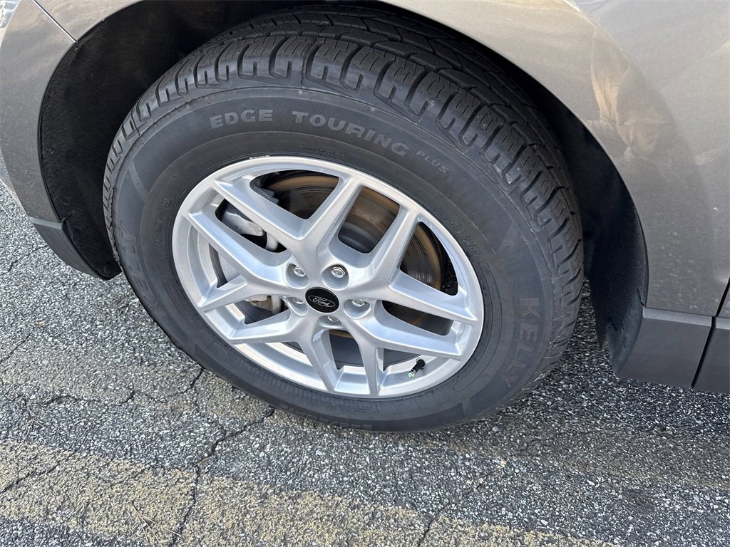 Used 2024 Ford Edge SEL w/ Convenience Package image 11