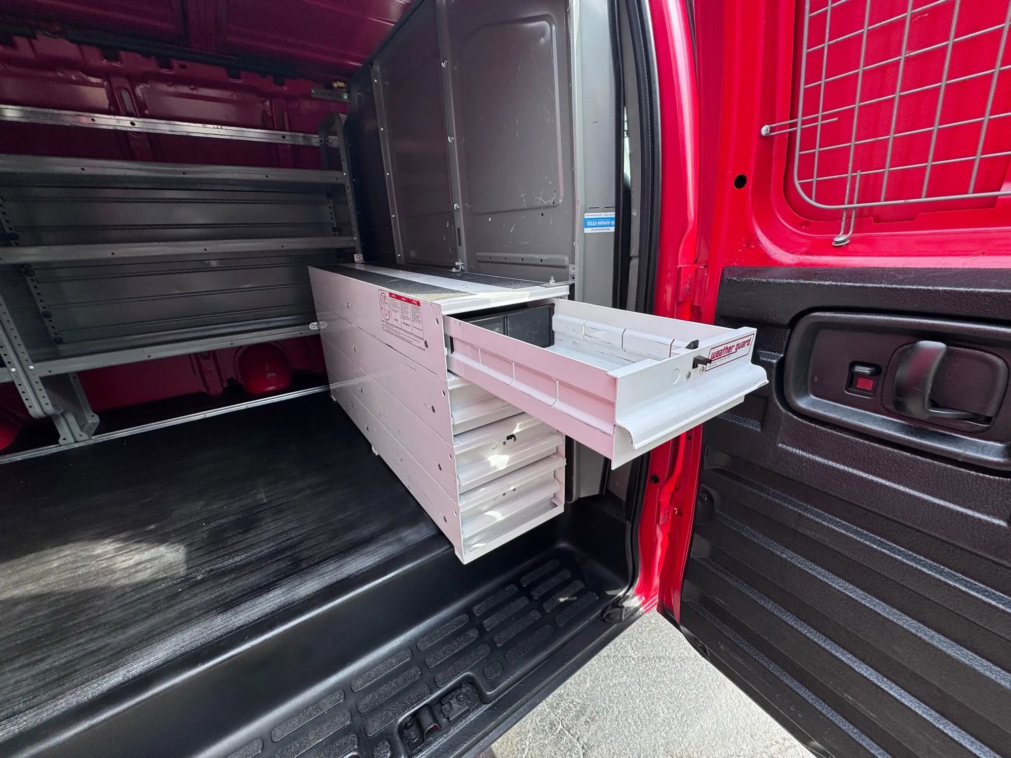 Used 2017 GMC Savana 3500 Regular Van 3D image 22