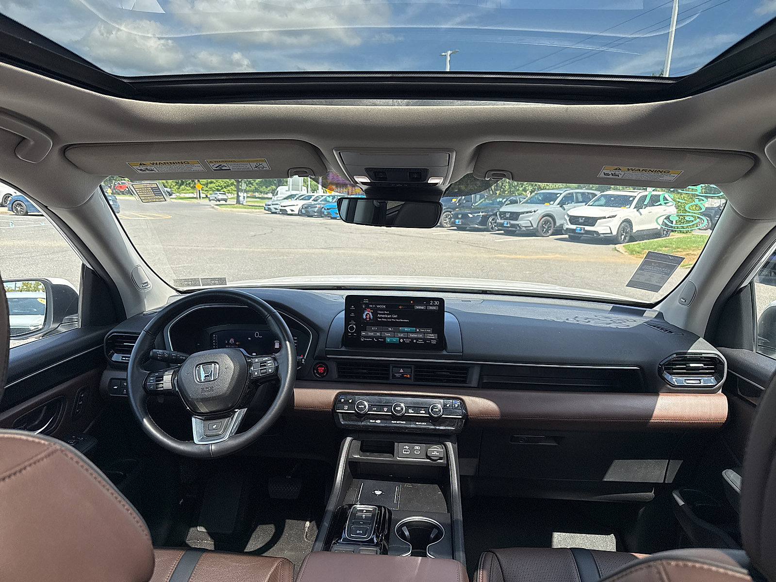 Used 2025 Honda Pilot Elite image 5