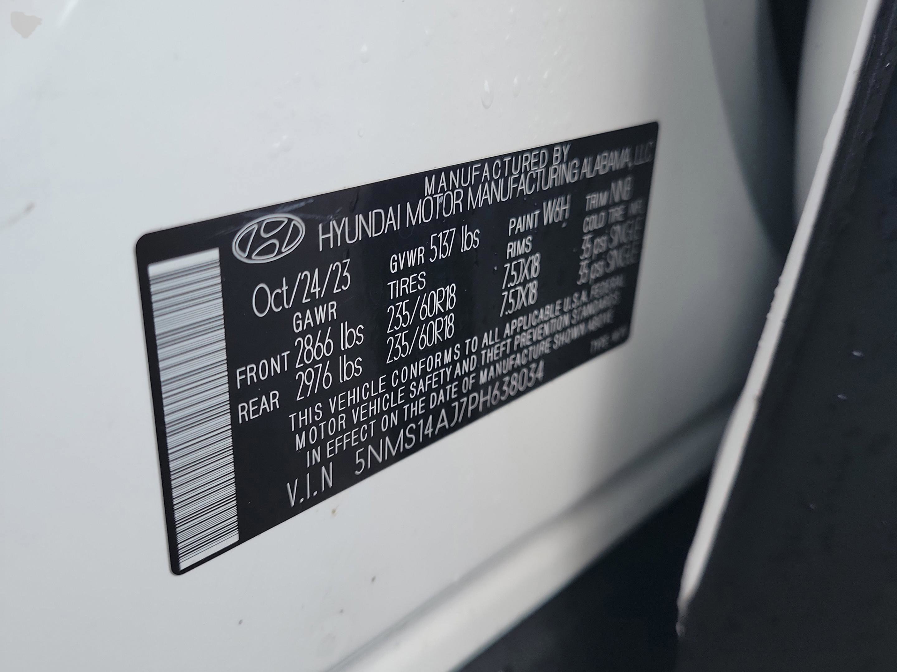 Used 2023 Hyundai Santa Fe SE image 32