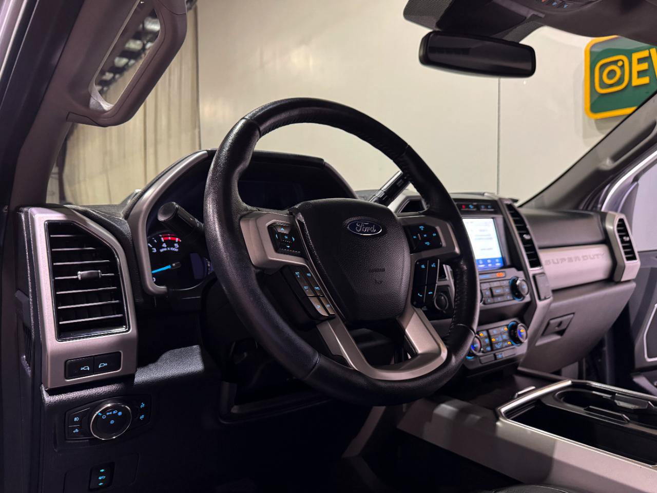 Used 2020 Ford F250 Lariat AWD/4WD image 11