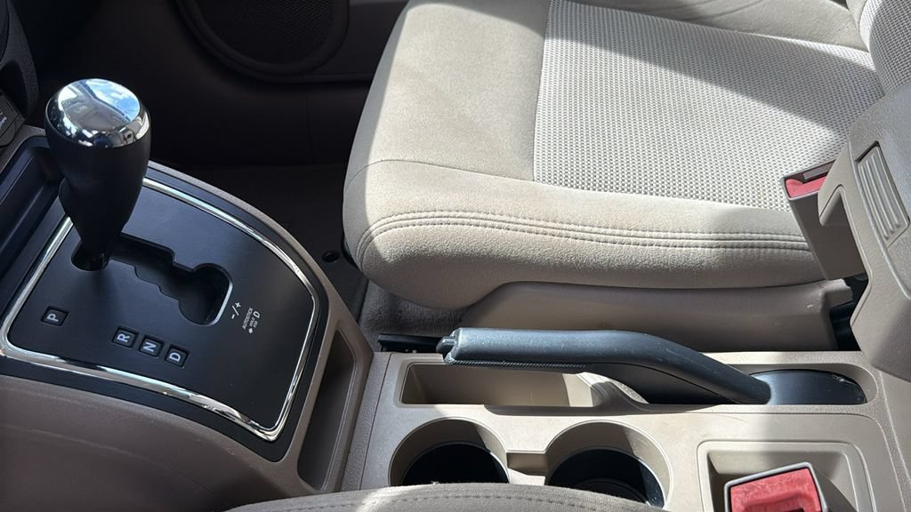 Used 2017 Jeep Patriot Latitude FWD image 35