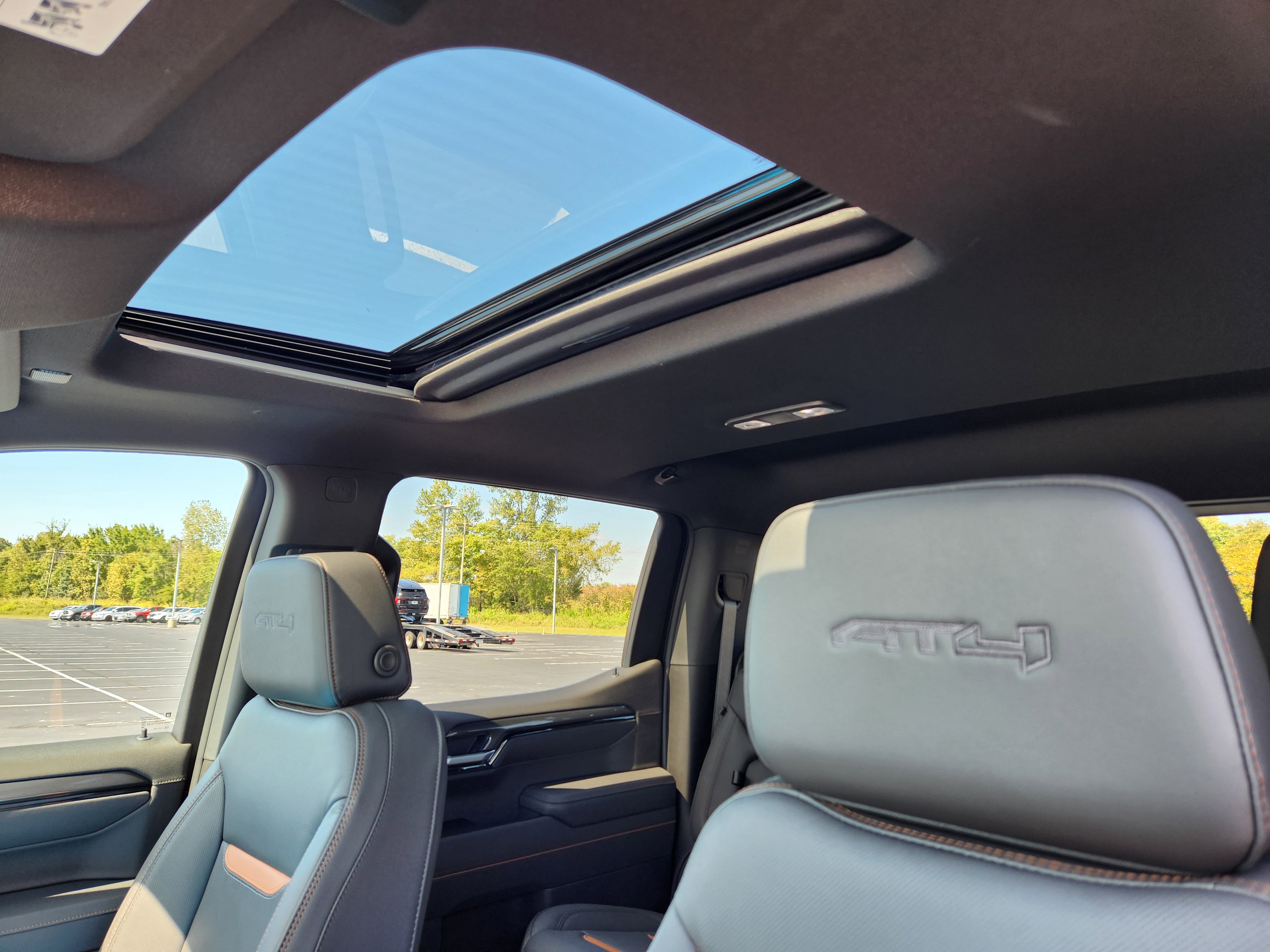 New 2026 GMC Sierra 1500 AT4 w/ AT4 Premium Package image 14