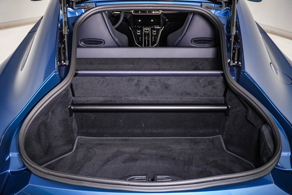 New 2026 Aston Martin V8 Vantage Coupe image 32