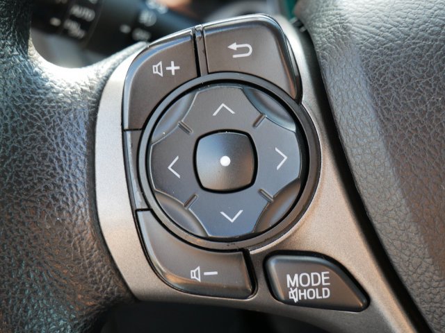 Used 2015 Toyota Venza LE FWD image 16