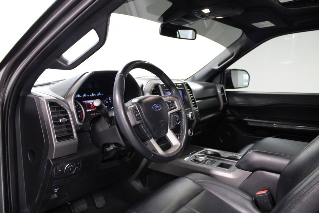 Used 2021 Ford Expedition XLT image 23