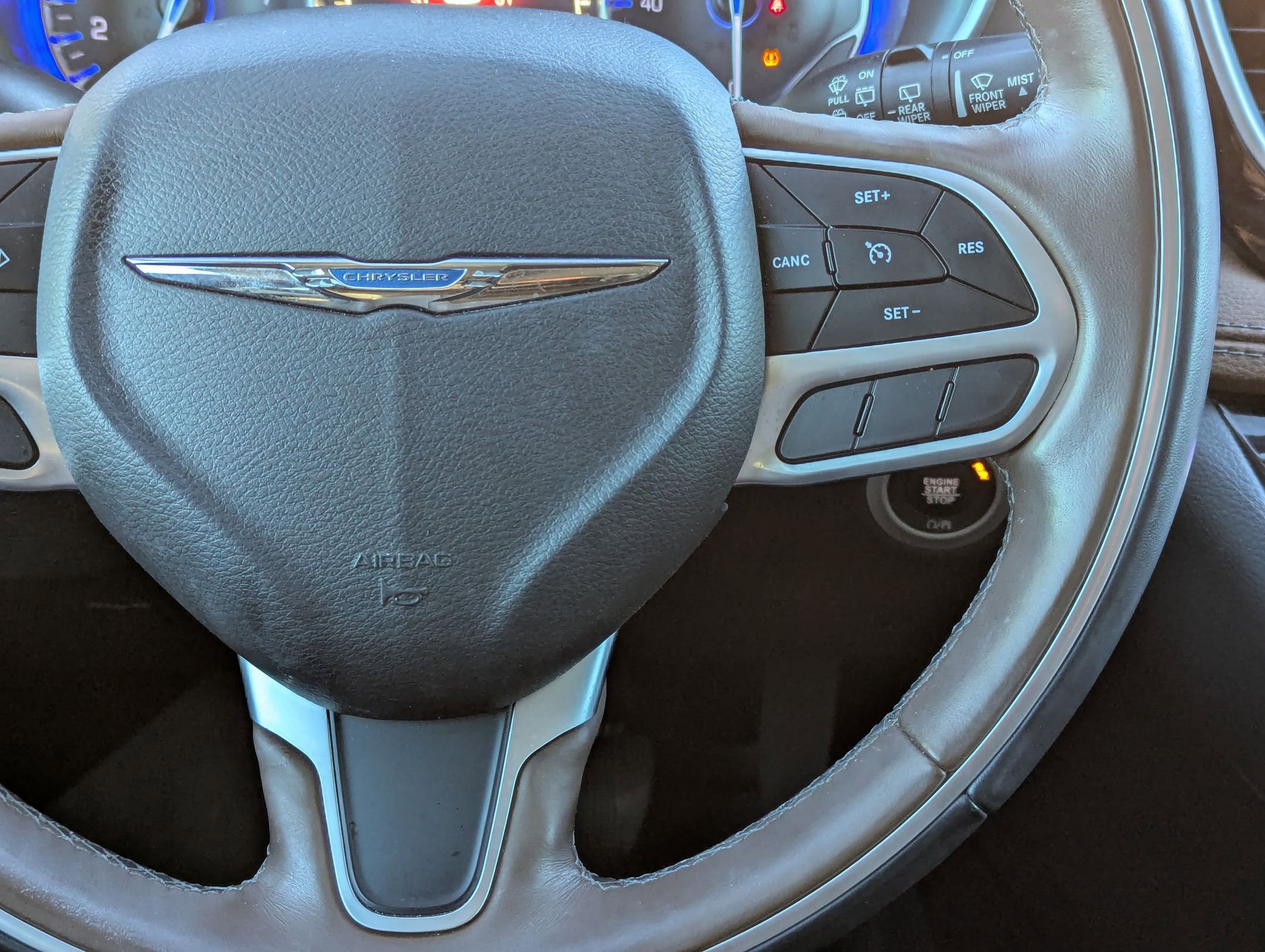 Used 2019 Chrysler Pacifica Limited image 20