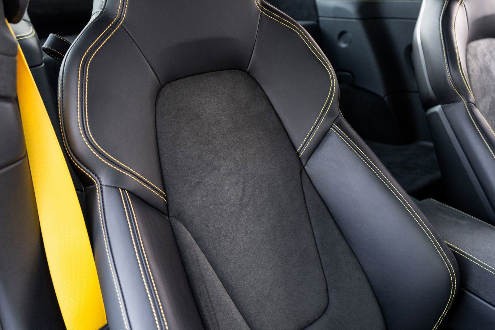 Used 2022 Porsche 911 GT3 RWD image 37