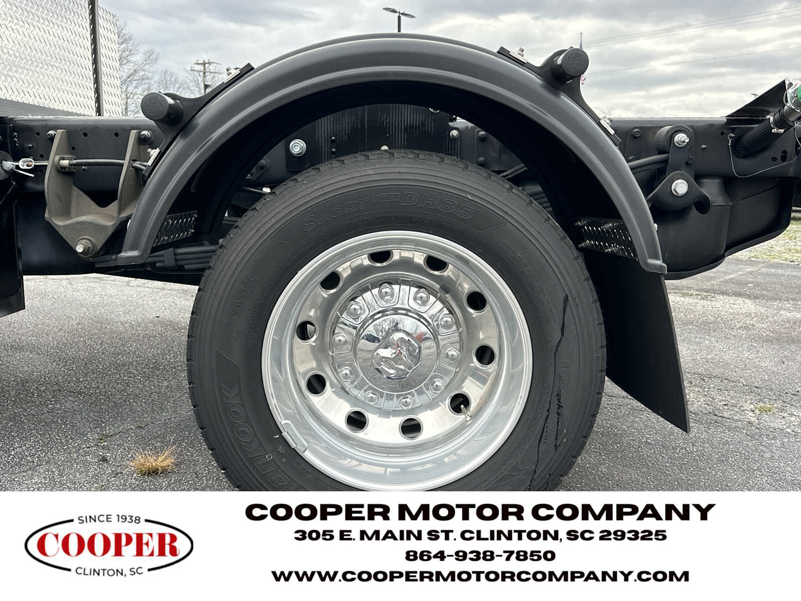 Used 2024 RAM 5500 SLT w/ Quick Order Package 2YG SLT image 21