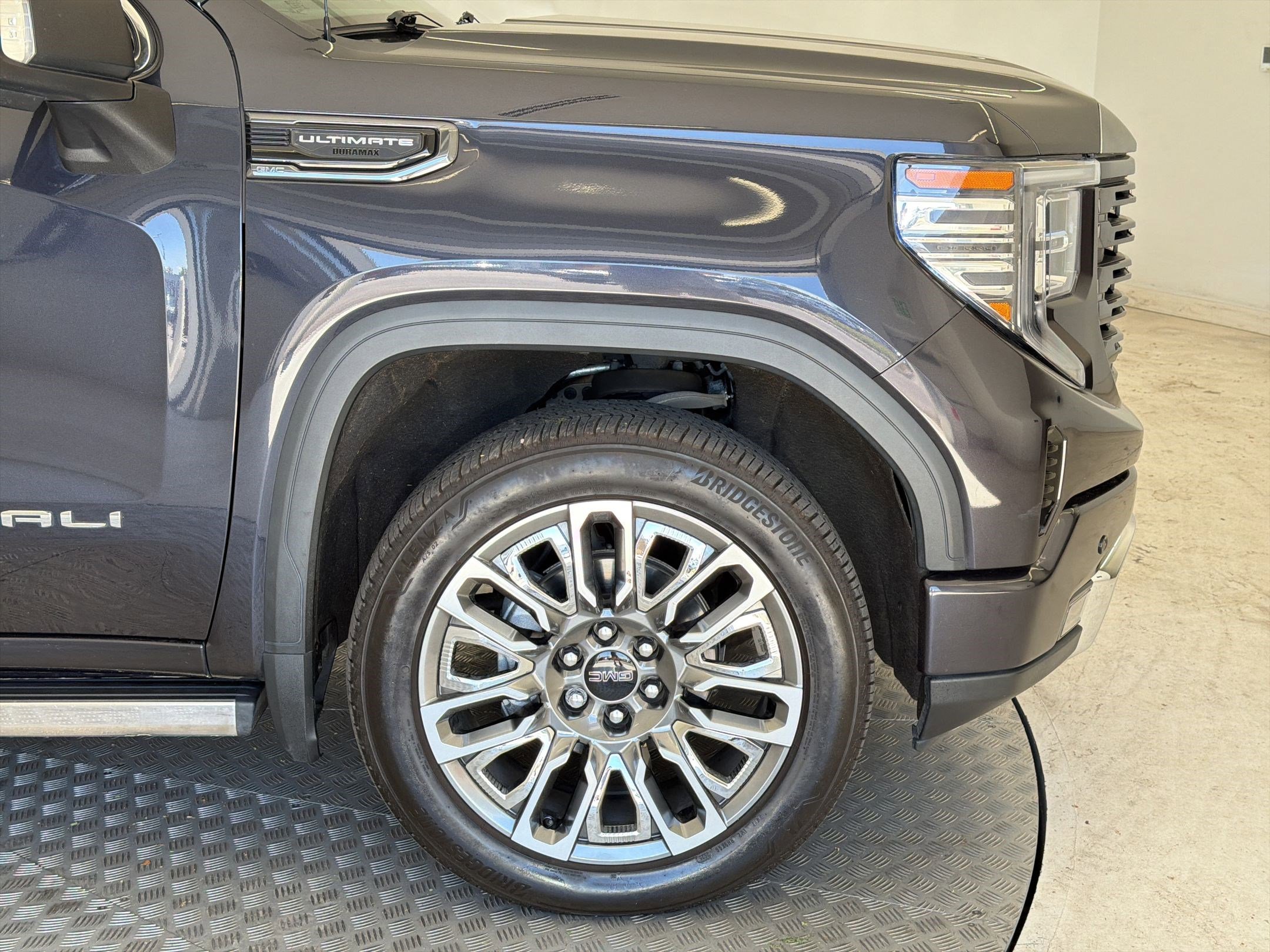 Used 2022 GMC Sierra 1500 Denali Ultimate AWD/4WD image 12