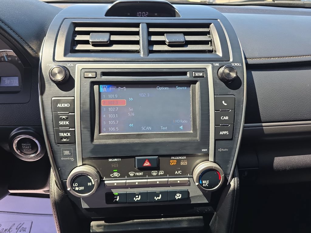 Used 2014 Toyota Camry SE w/ Leather Package FWD image 20