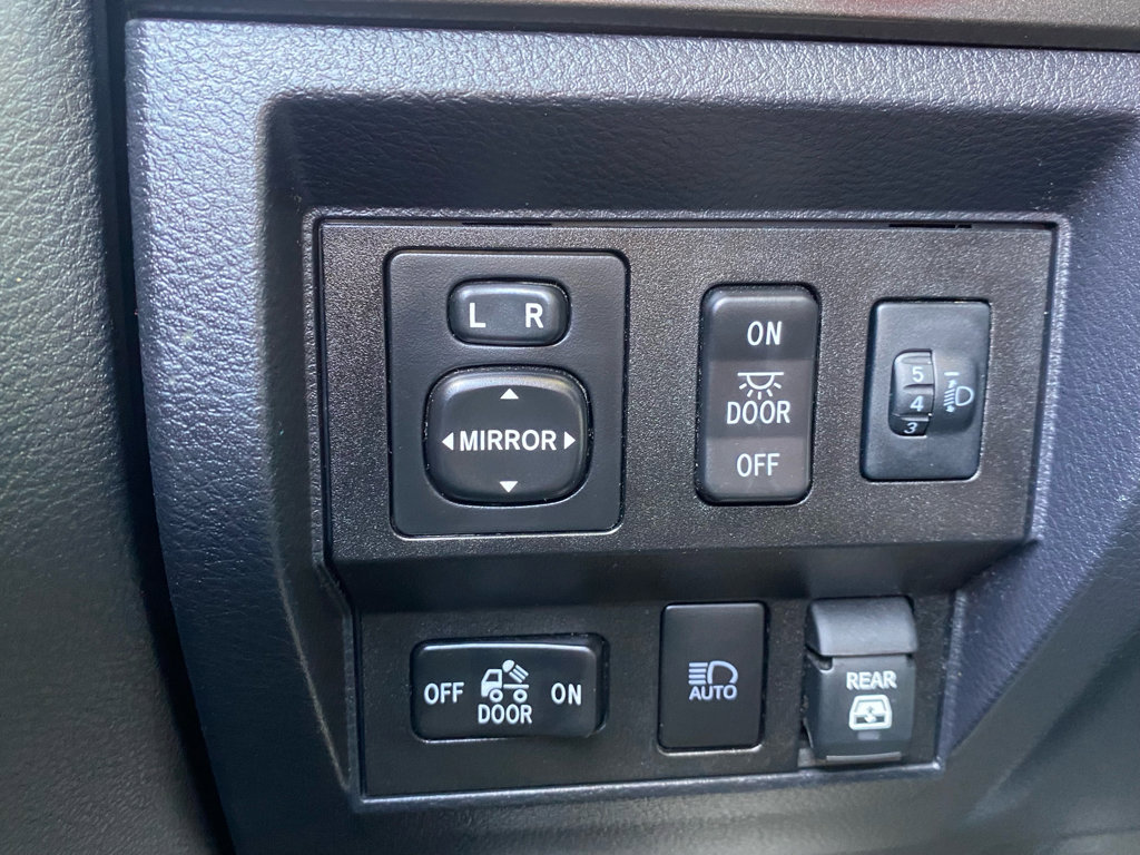 Used 2019 Toyota Tundra SR5 w/ TRD Off Road Package image 21