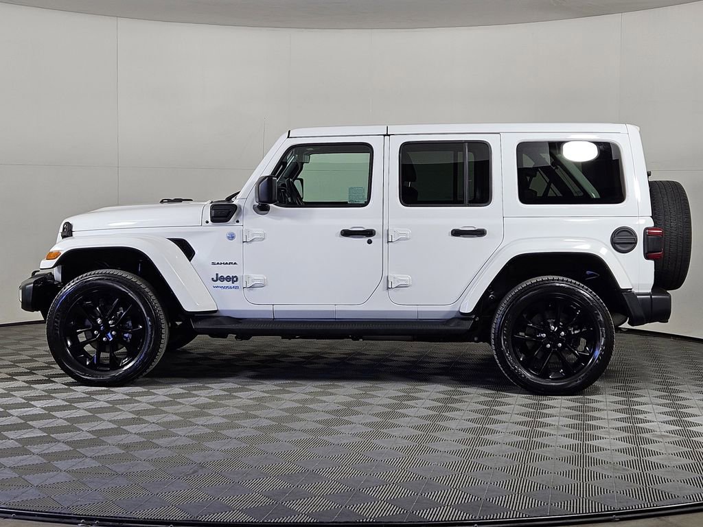 Used 2021 Jeep Wrangler Unlimited Sahara image 3