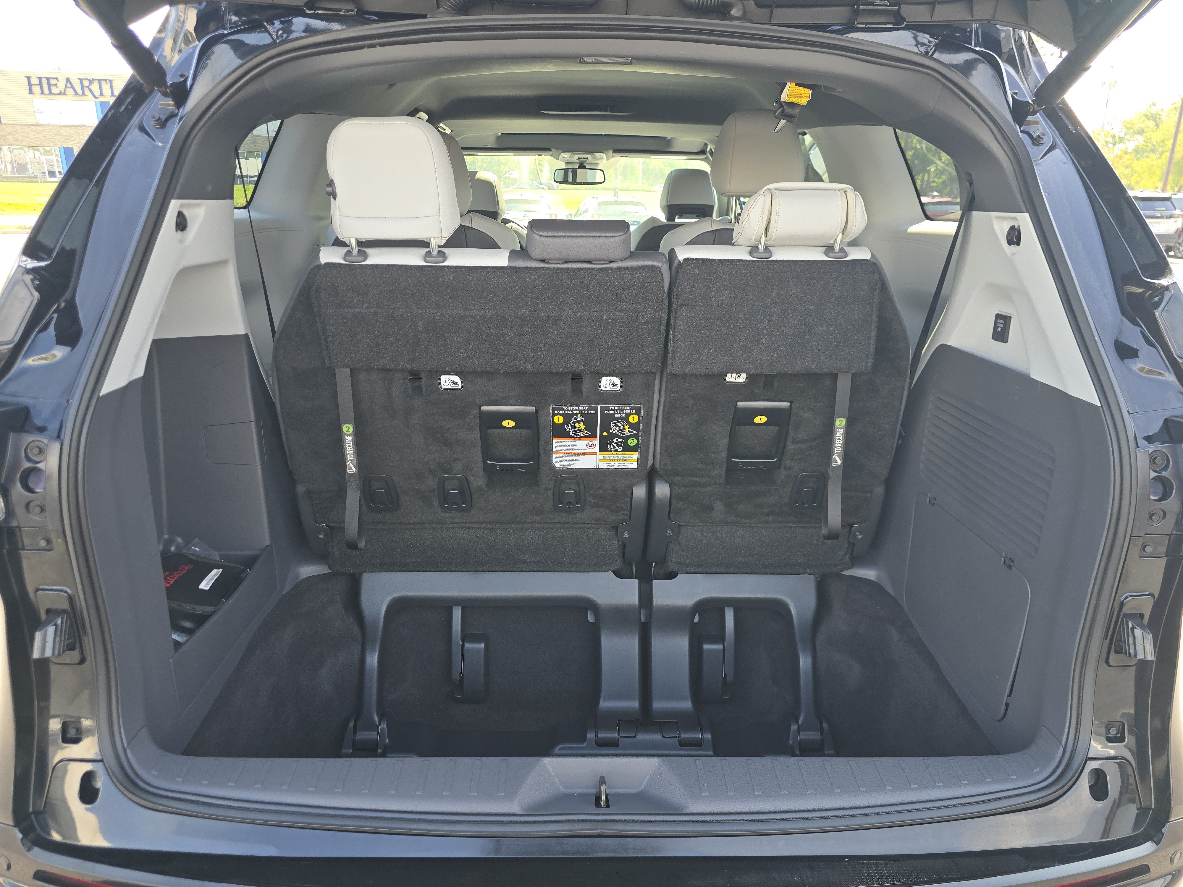 Used 2024 Toyota Sienna XSE w/ XSE Plus Package AWD/4WD image 19
