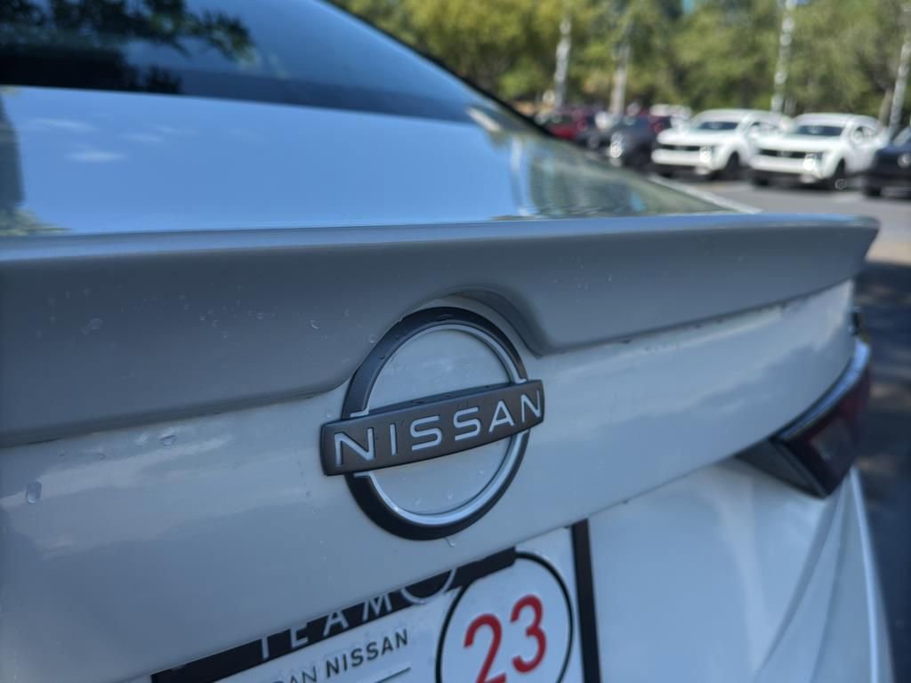 New 2025 Nissan Sentra SR image 13