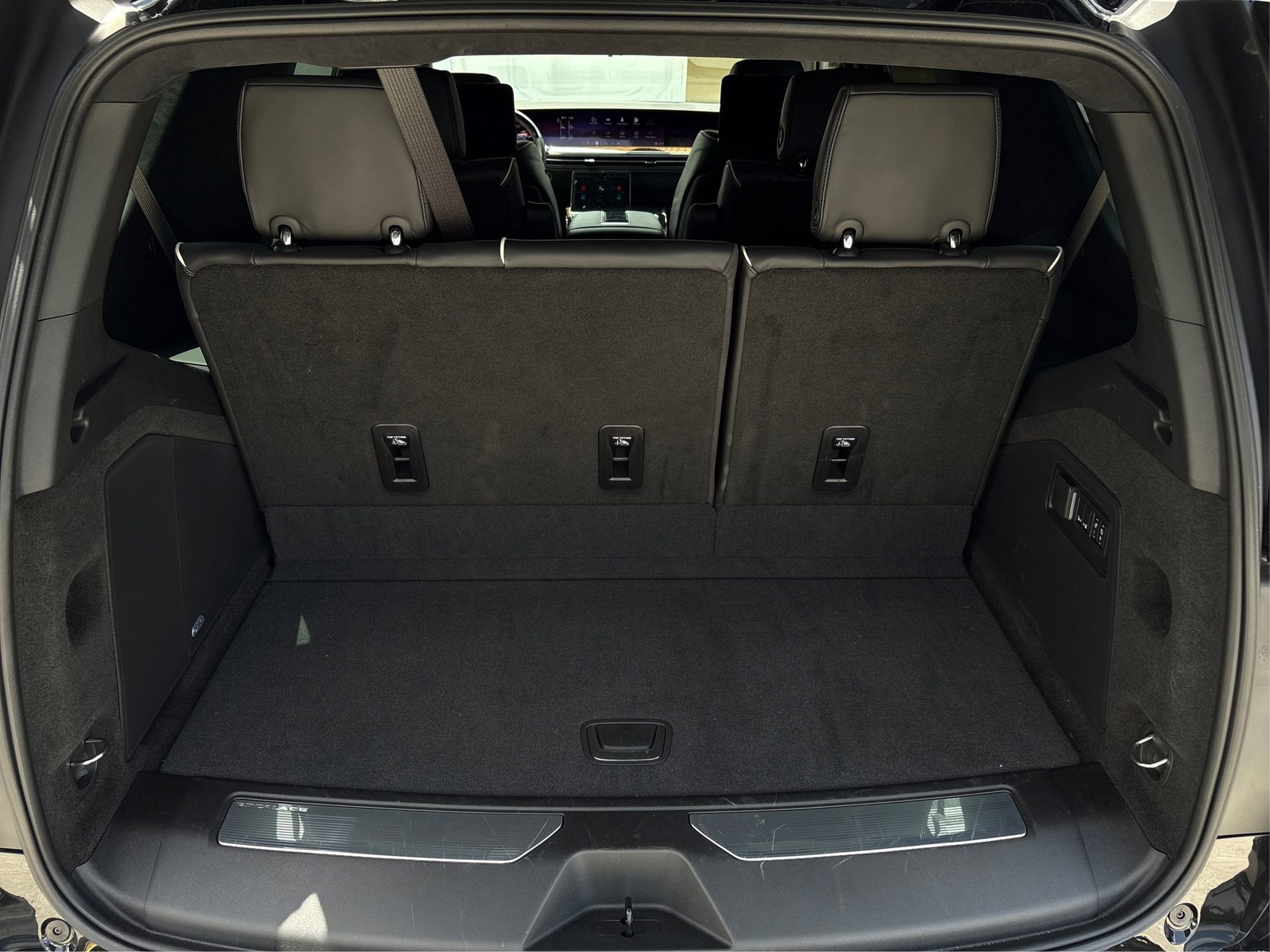 New 2026 Cadillac Escalade Platinum Sport image 11