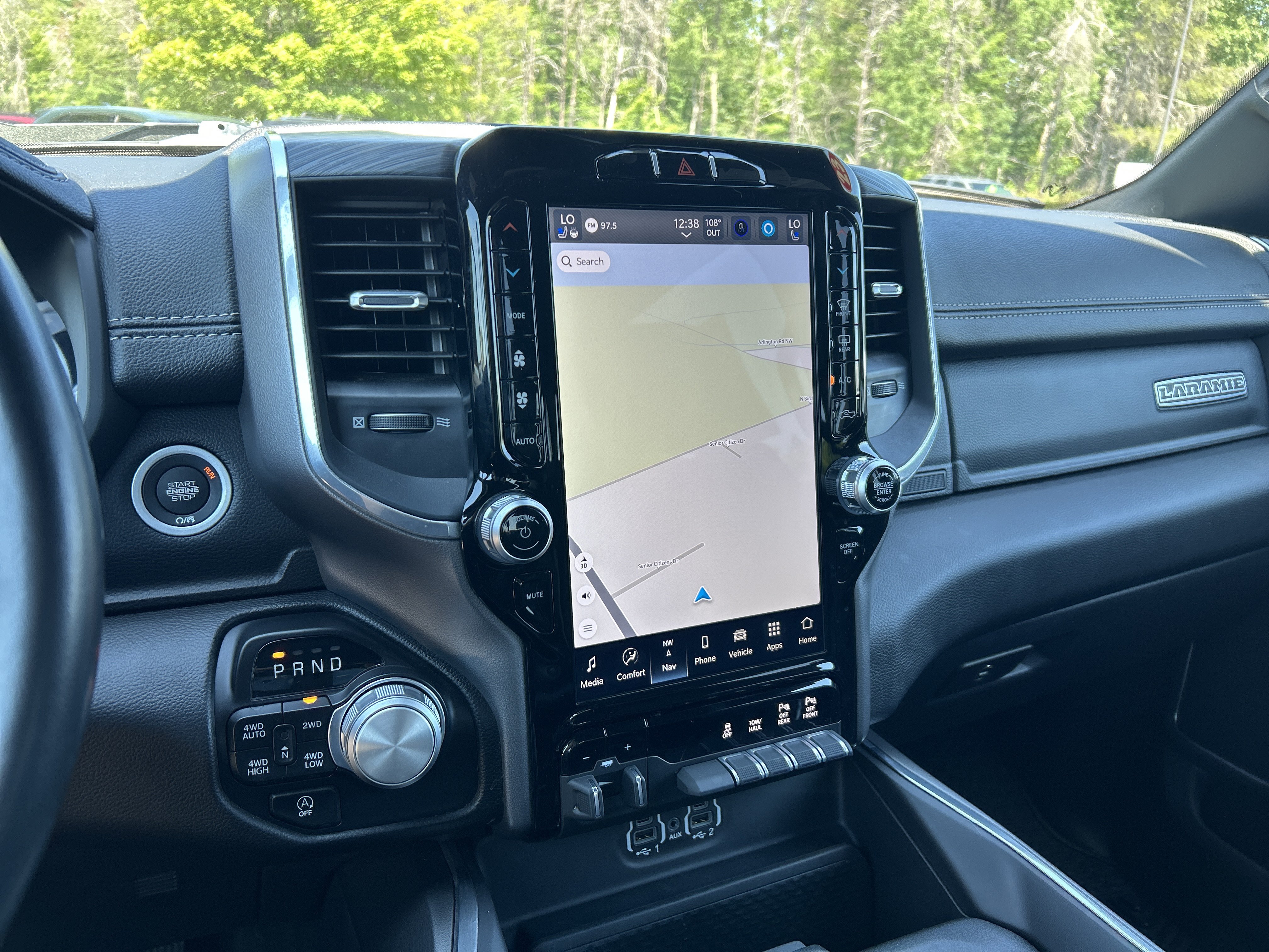 Used 2023 RAM 1500 Laramie AWD/4WD image 19