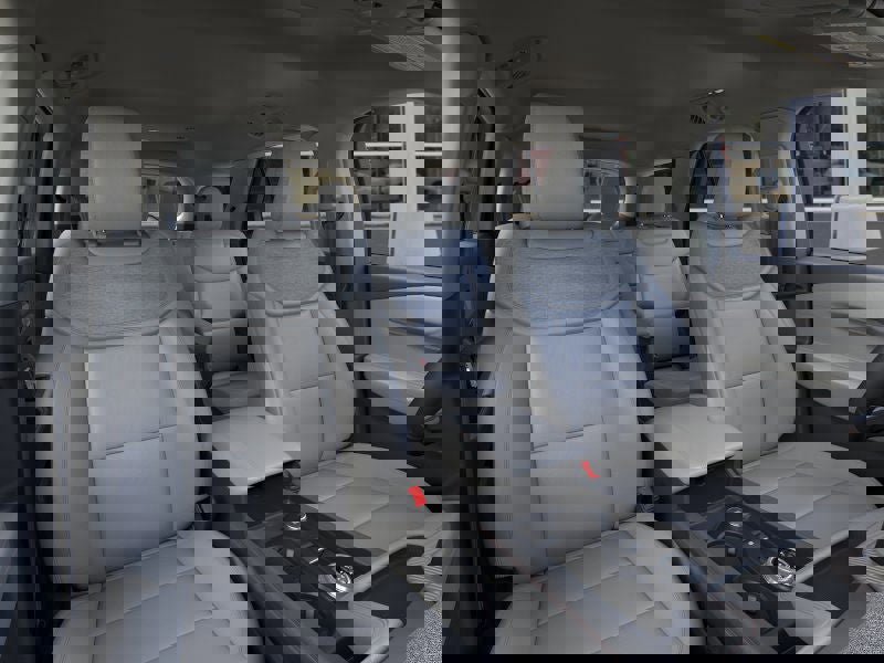 Used 2026 Ford Explorer Active w/ Active Comfort Package image 10