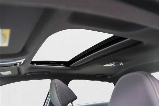 New 2025 Hyundai Elantra SEL image 21