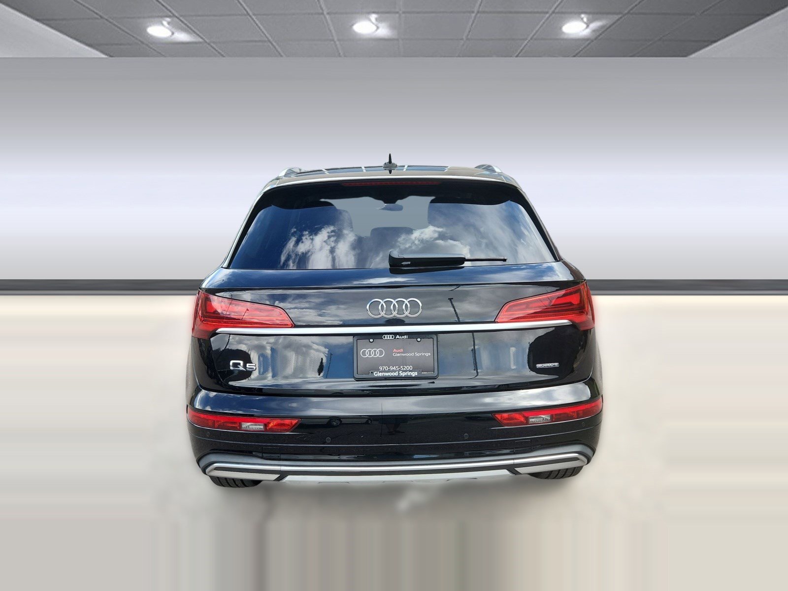 Used 2021 Audi Q5 Premium image 10