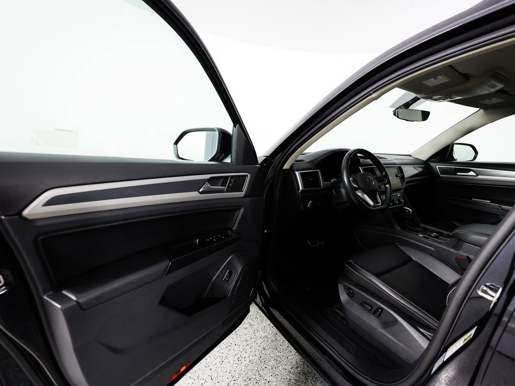 Used 2021 Volkswagen Atlas SE image 22