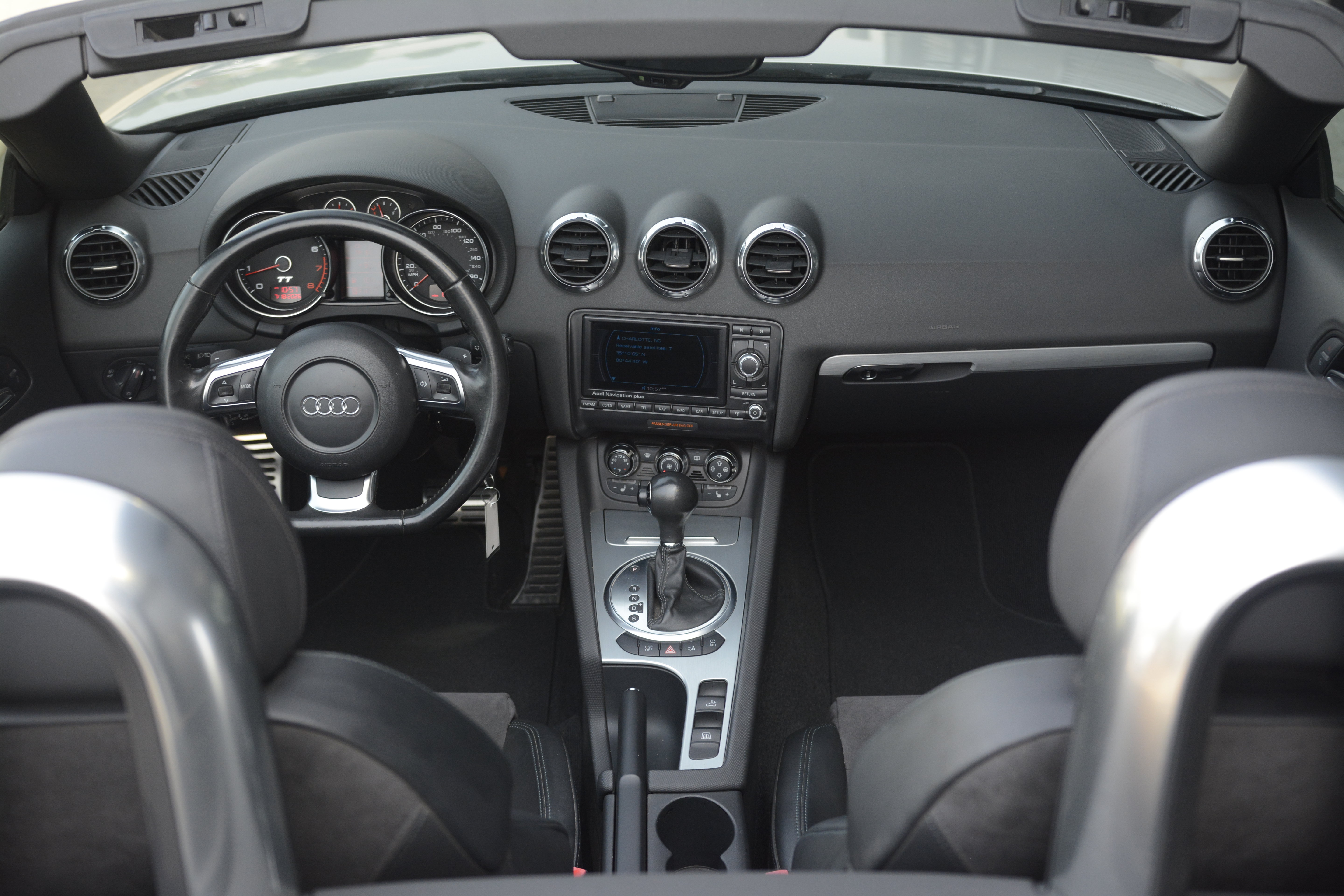Used 2008 Audi TT 2.0T FWD image 12