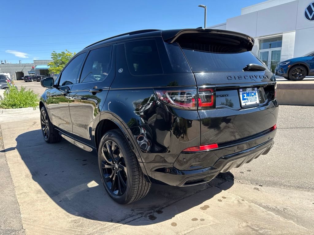 Used 2024 Land Rover Discovery Sport Dynamic SE AWD/4WD image 3