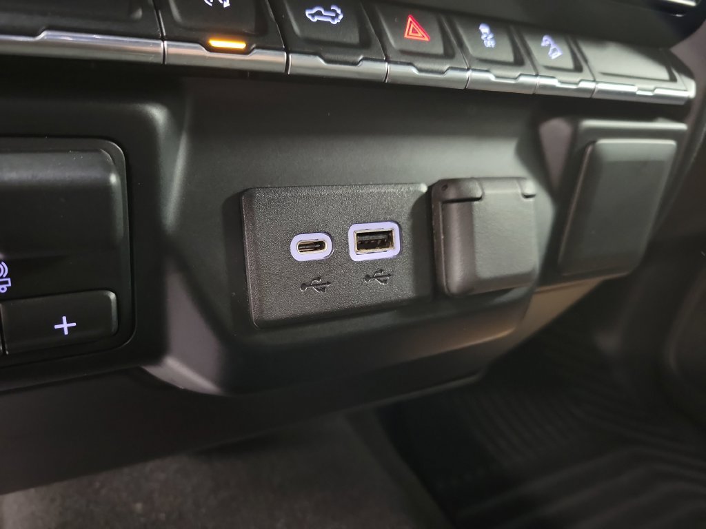 Used 2019 Chevrolet Silverado 1500 RST AWD/4WD image 21