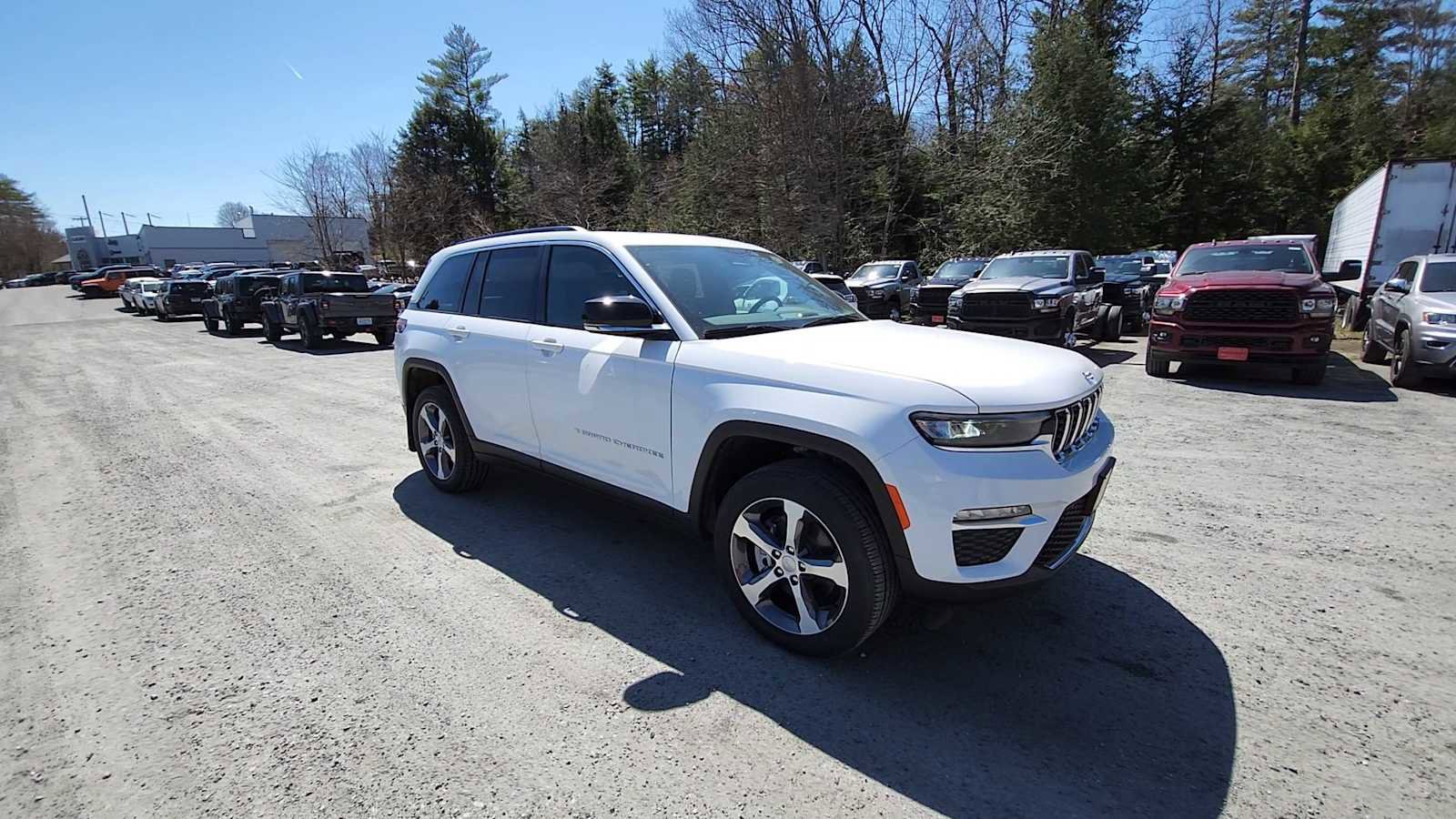 New 2024 Jeep Grand Cherokee Limited 4xe image 2