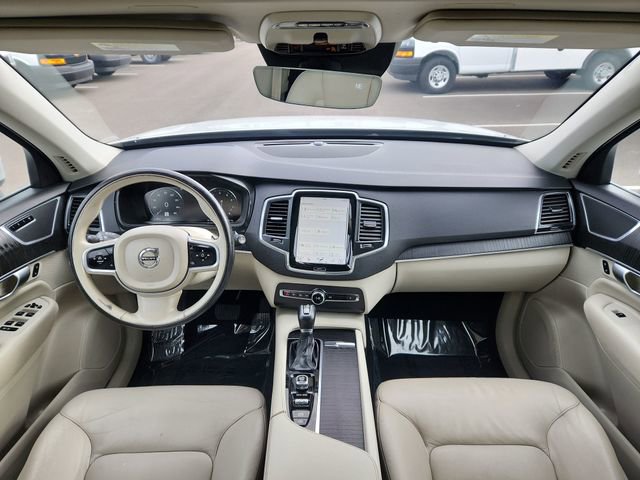 Used 2020 Volvo XC90 T5 Momentum image 33