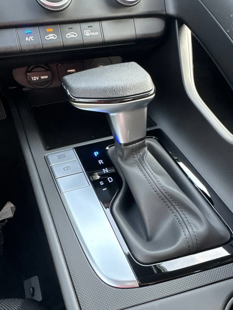 New 2026 Hyundai Elantra SE FWD image 12