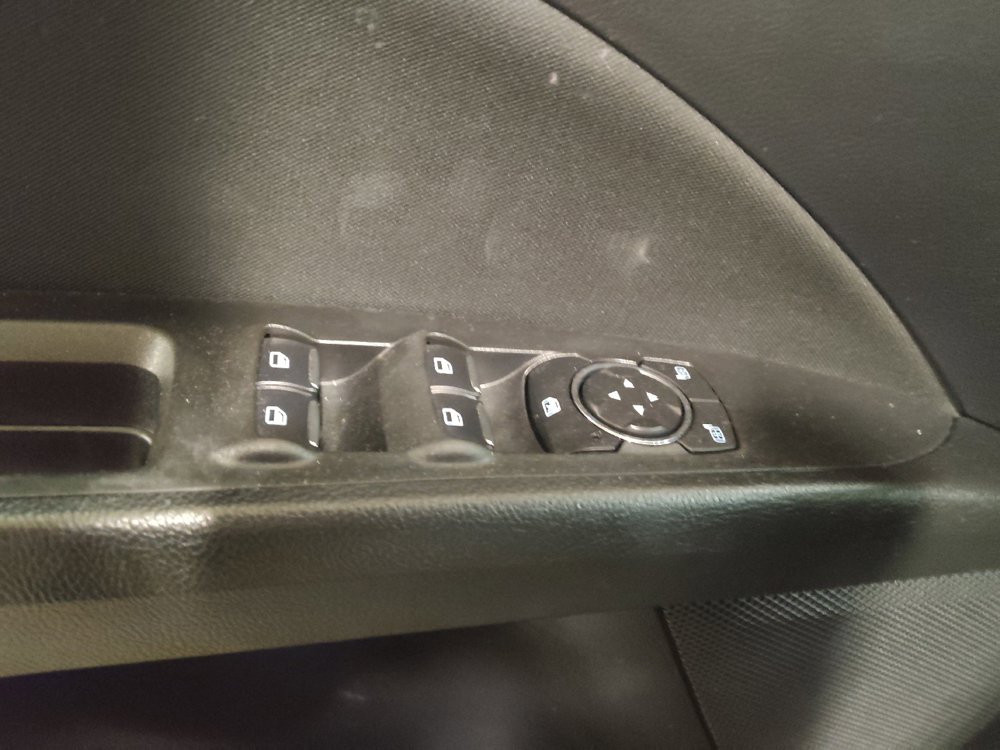 Used 2020 Ford Fusion SE FWD image 27